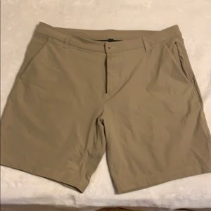 Lululemon Commission Short 9”